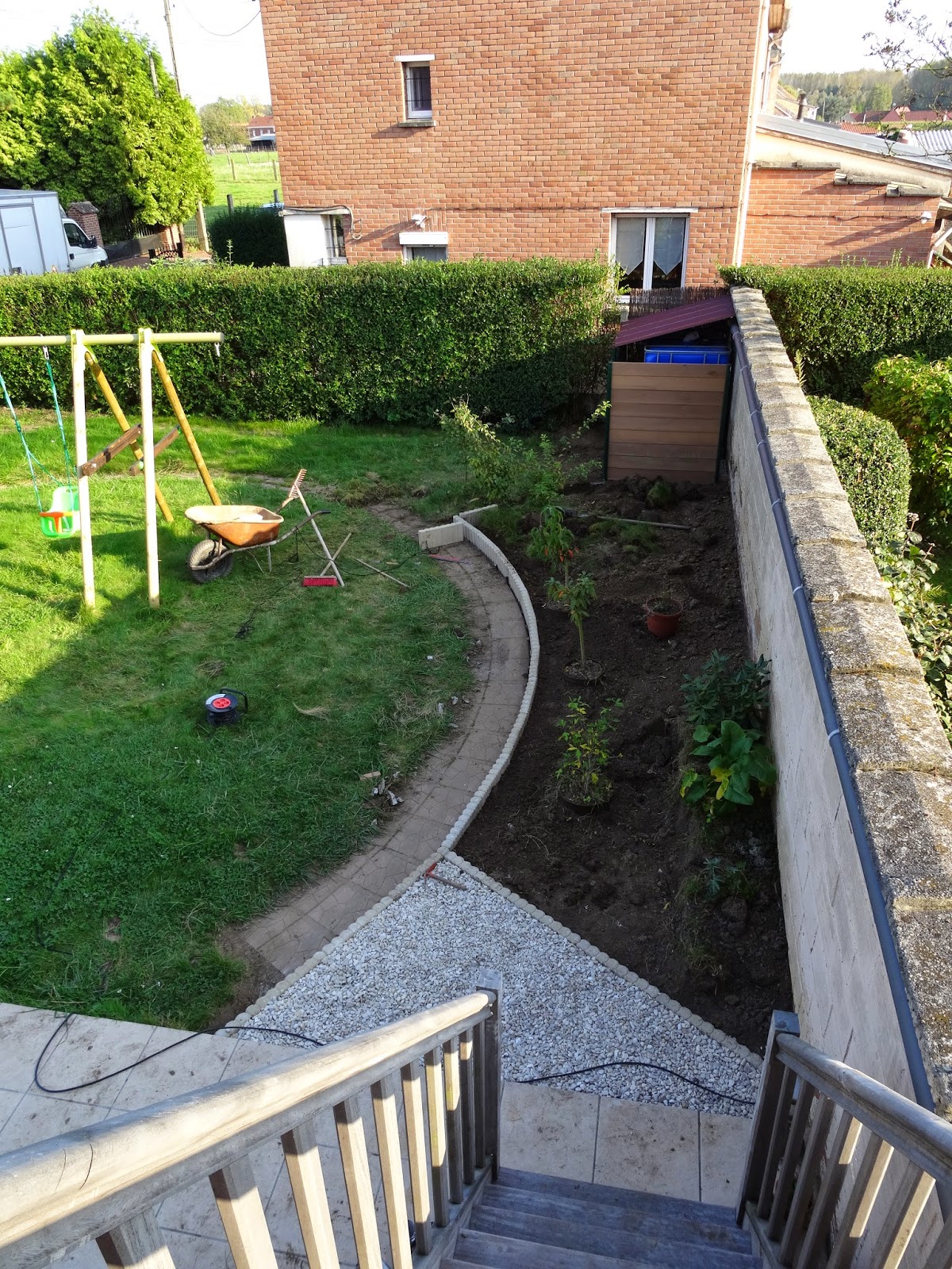 Dernières papouilles dans le jardin, avant l’hiver