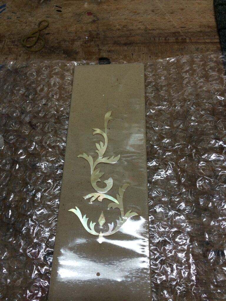 De la nacre jaune du Vietnam